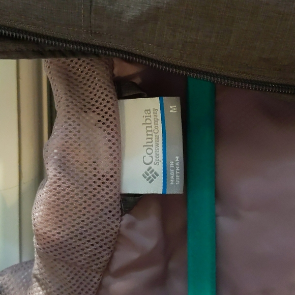 Columbia Omni Tech Rain Jacket - Picture 2 of 5